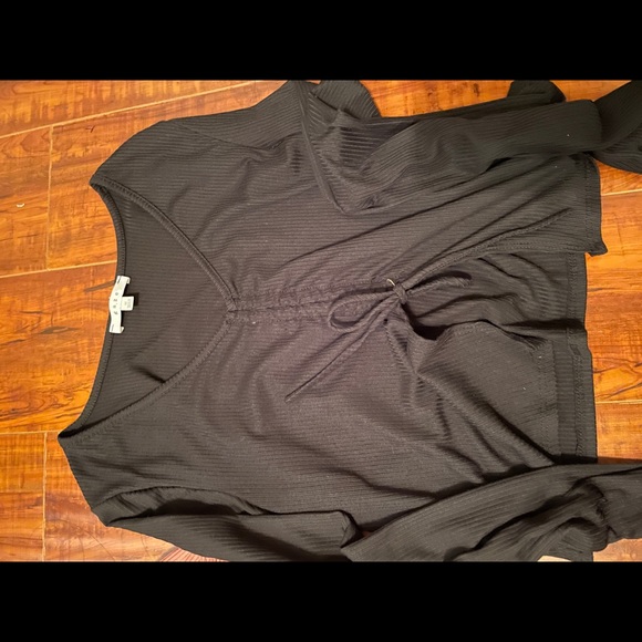 Drawstring Long Sleeve - Picture 3 of 3